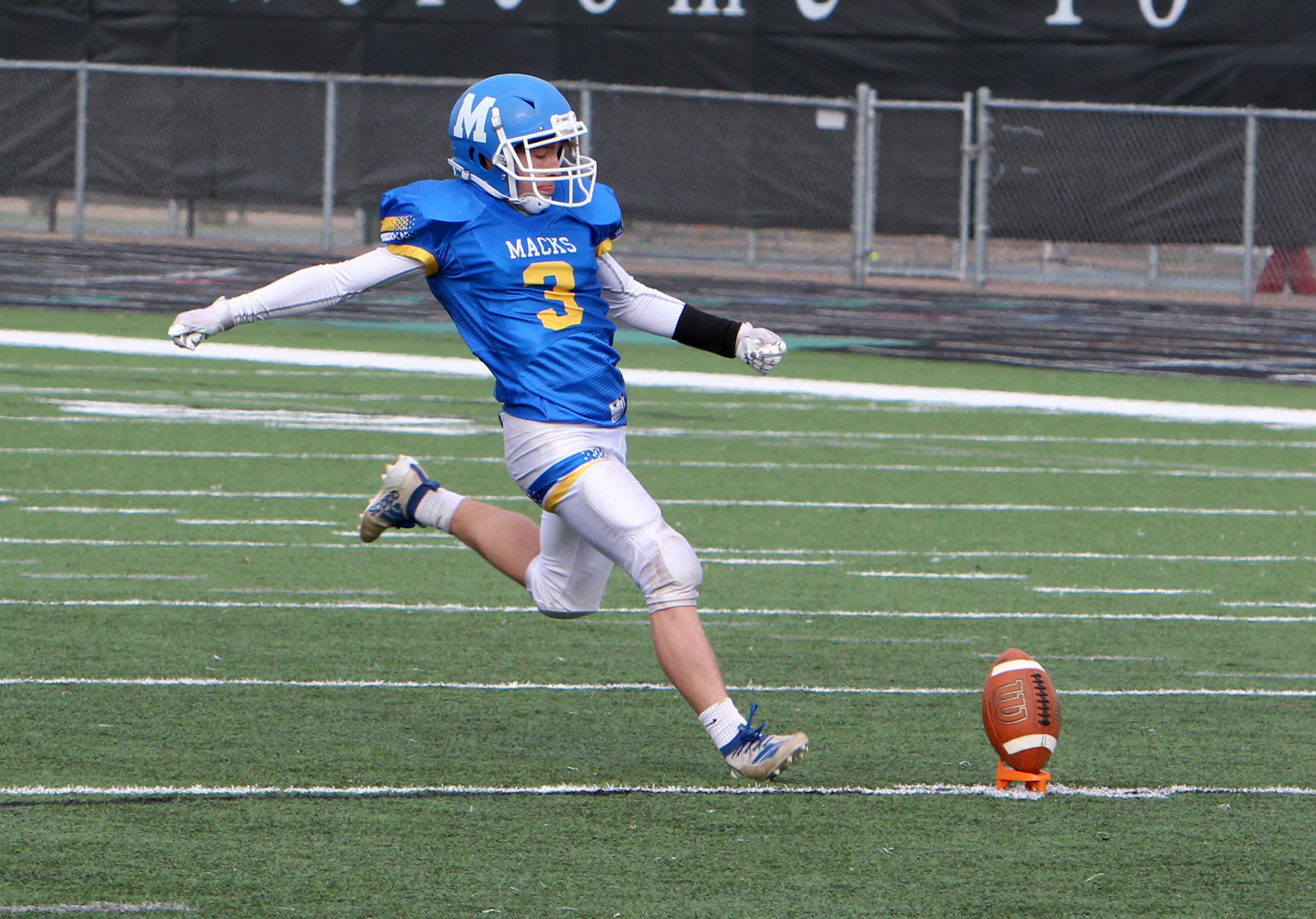 New Auburn at McDonell football 10-3-20
